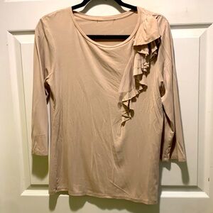 Eye-catching cream colored top Women’s L